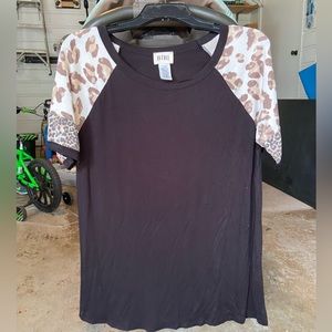 NWOT BIBI Boutique Top, Size Small